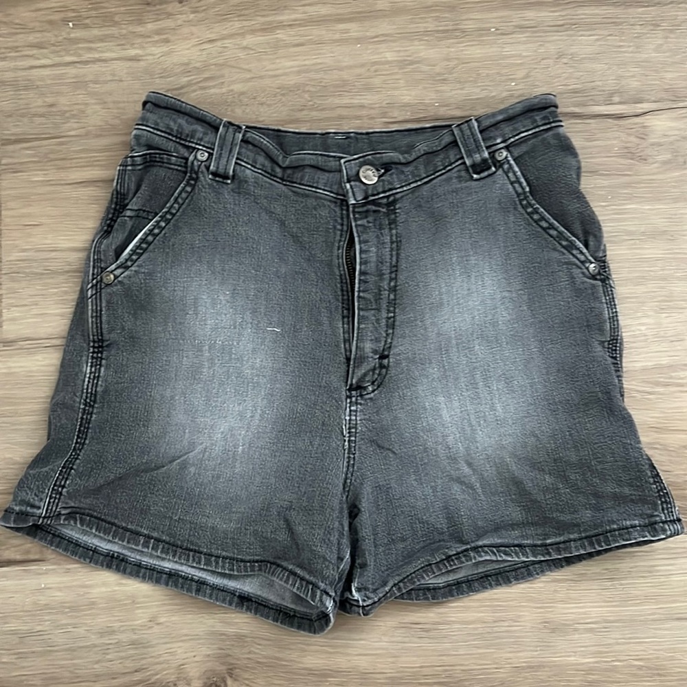 Vintage Grey Jean shorts by Lee. High wasted